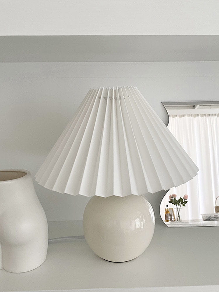 Ceramic Pleated Table Lamp Nordic Bedside Creative Night Light