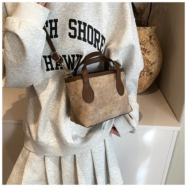 Medium PU axelväska för kvinnor svartbrun med intern mobiltelefonficka