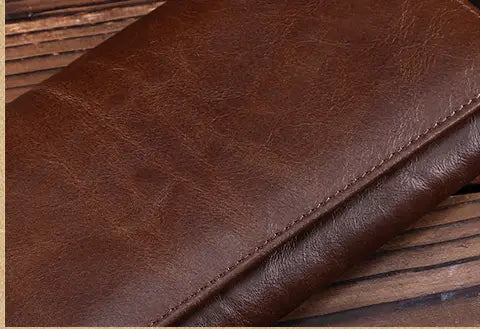 Unisex Leather Wallet in Brown with Zipper Buckle for the United States