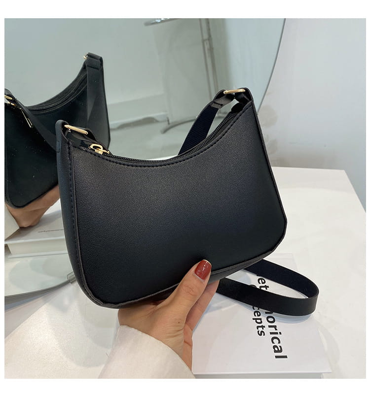 PU Leather Shoulder Bag Medium Size Lightweight Untined Multi-Color Purse