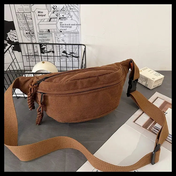 Casual Crossbody Shoulder Bag with Preppy Style and Polyester Lining