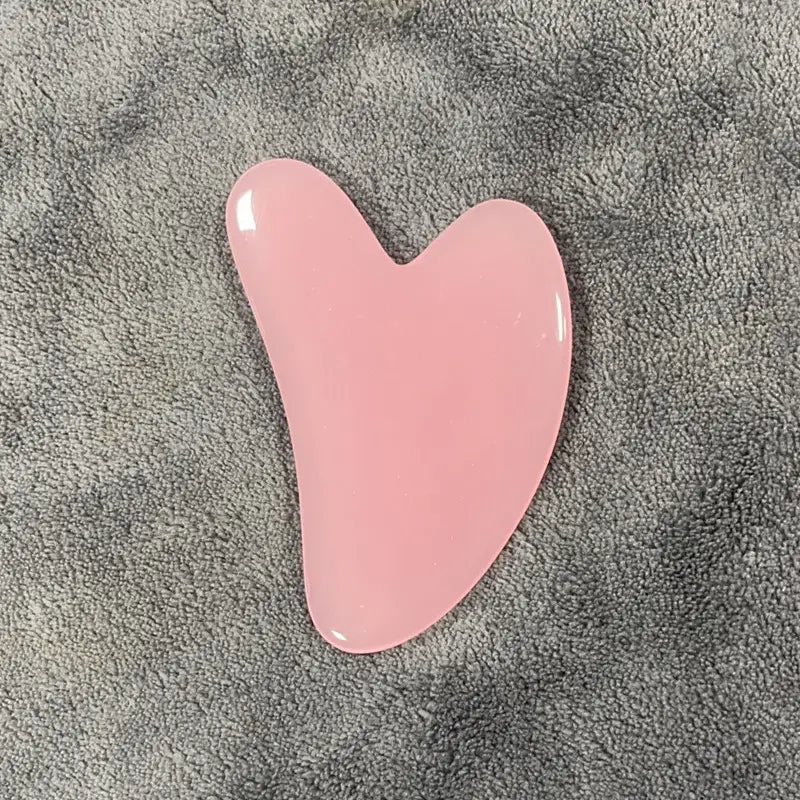 Resin Beeswax Heart-shaped Gu Sha Facial Scraping Sheet For Beauty Salon