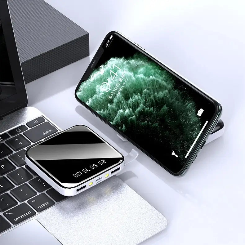 Dlúth 10000Mah Soláthar Cumhachta Iniompartha Pacáiste Battery USB Muirearú USB