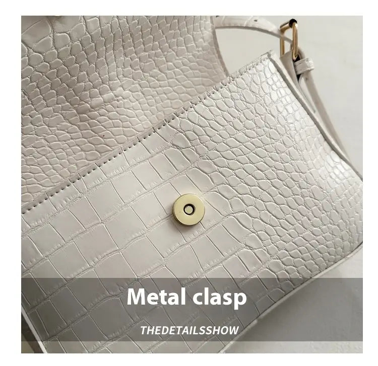 Varine en cuir PU dur avec bandoulière unique en plusieurs couleurs