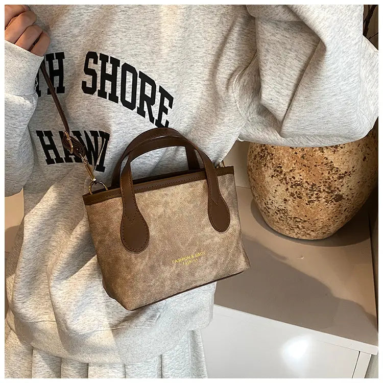 Medium PU axelväska för kvinnor svartbrun med intern mobiltelefonficka