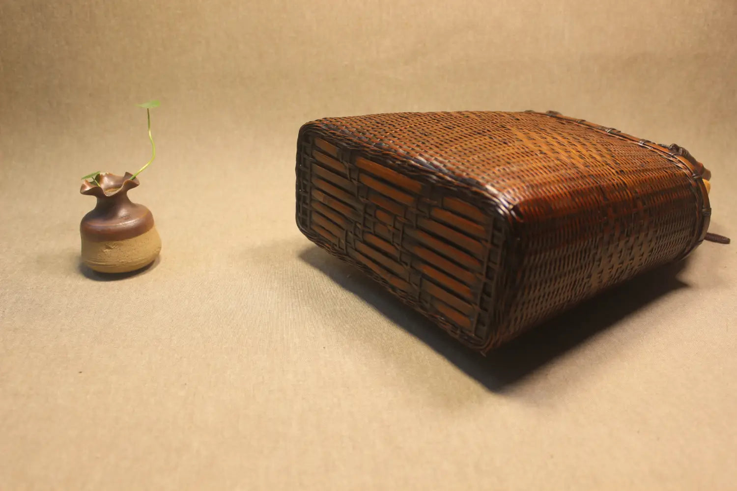 Chinese Style Bamboo Storage Box for Beach Weaving Handbag Organization