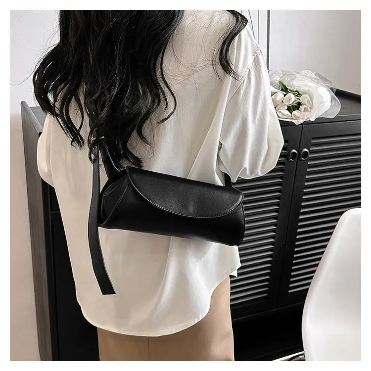 Milky White Cylinder Pu axelväska Justerbar remmulti-färghandväska