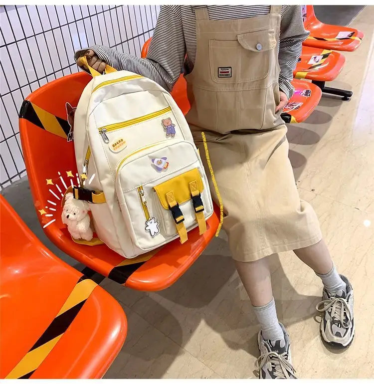 Nylon reppu Bear Pendant -lahja lähettää koululaukku lapsille