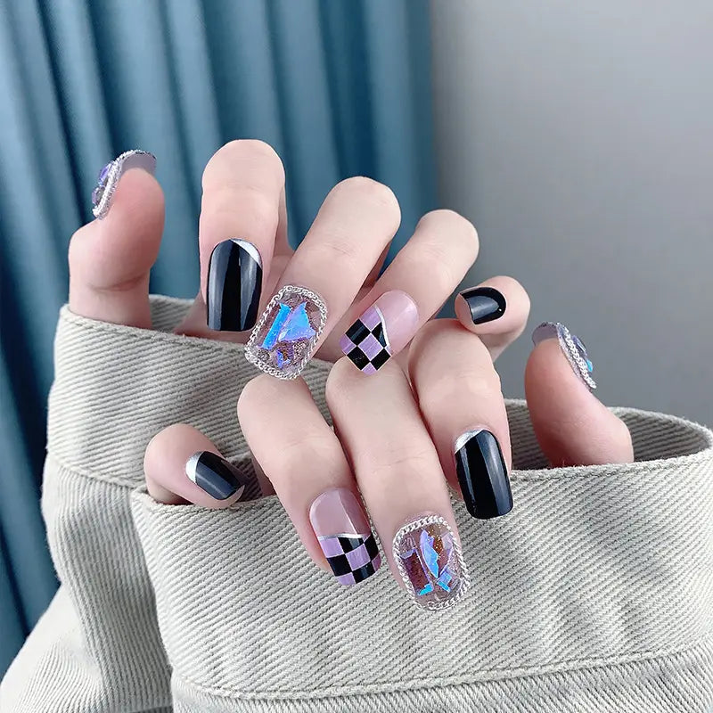 Fake Nail Tip Tulip Patch with Starry Sky and Butterfly Design for Ladies