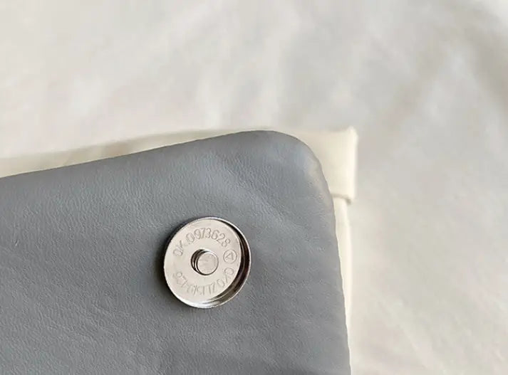 Plaid Embossed Chain Shoulder Bag in Various Colors for Stylish Personalities