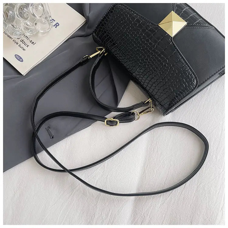 Stitching Square Pouch with Mining Stone Pattern Leather and Internal Pocket