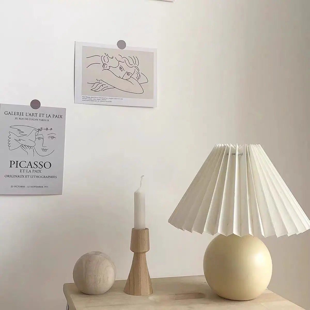 Ceramic Pleated Table Lamp Nordic Bedside Creative Night Light