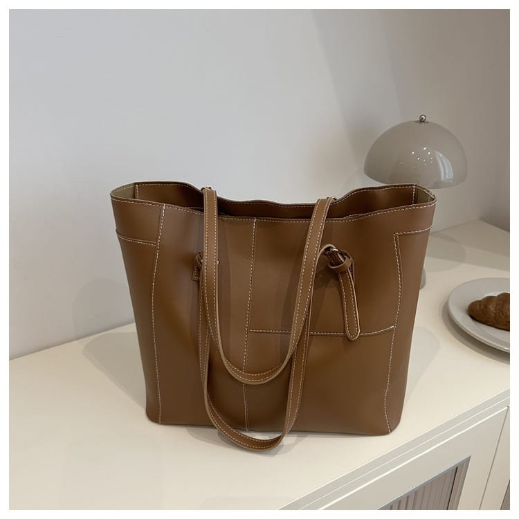 Simple Commute Large Underarm Bag with Sandwich Pocket and Soft PU Material