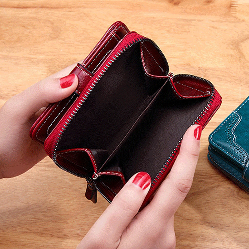 Women’s Retro Wax Leather Zipper Wallet - Wallets That Make Your Money Look Fabulous