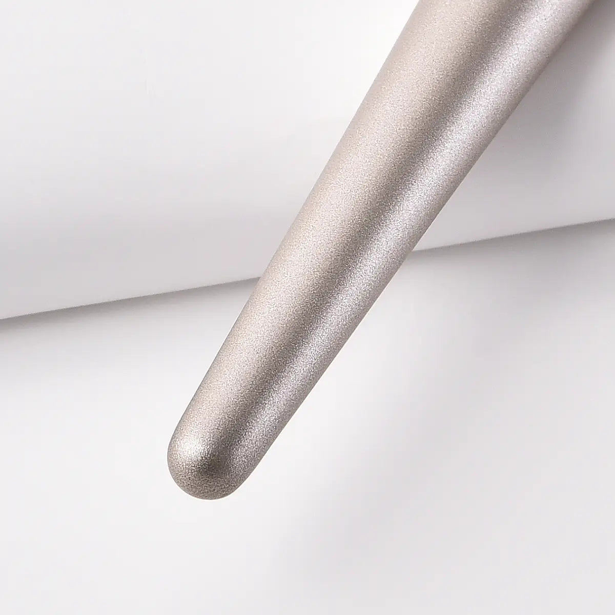 Makeup Brush Set in Champagne Gold with Wooden Handle and Nylon Bristles