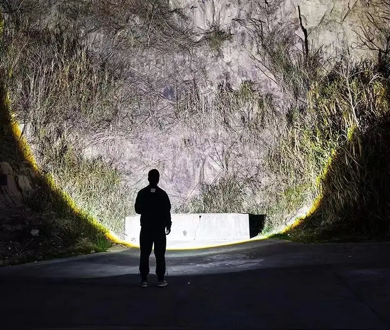 Outdoor Household Hiking USB Charging Power Torch with Telescopic Zoom