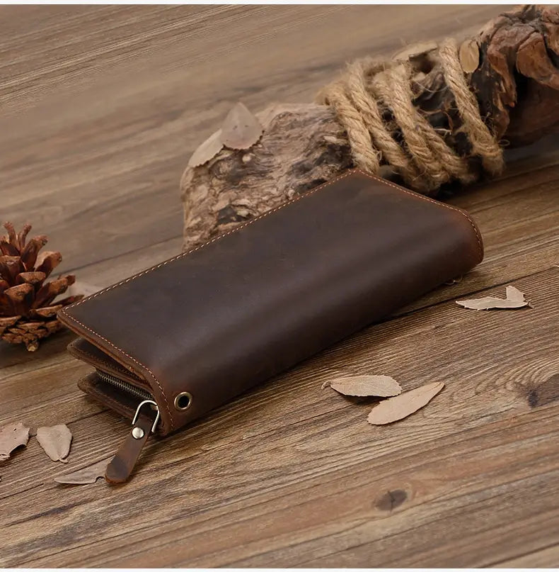 Retro European Leather Wallet with Polyester Lining for United States and CHF Buyers