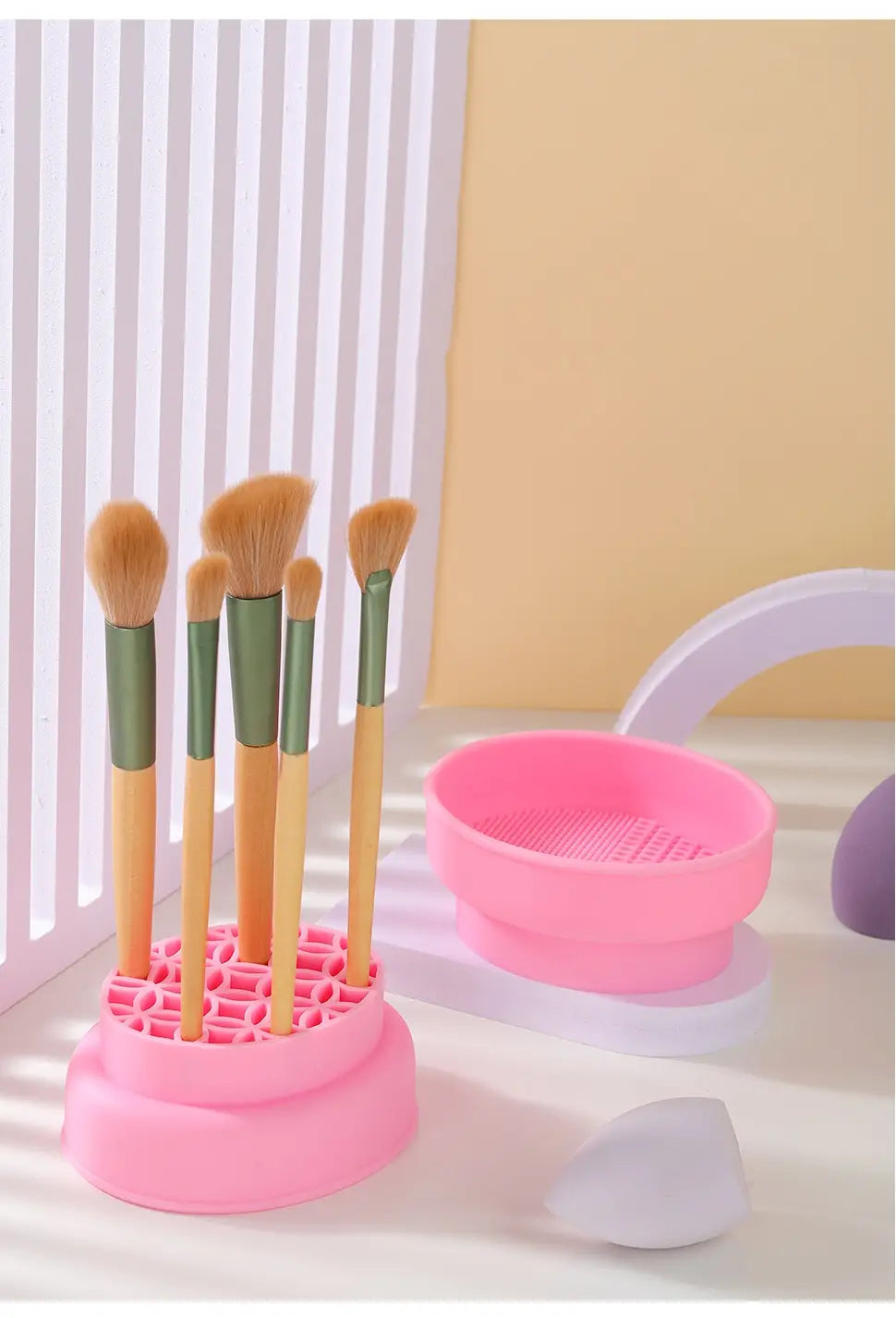Porous Position Cosmetic Brush Drying Rack for Efficient Makeup Tool Cleaning