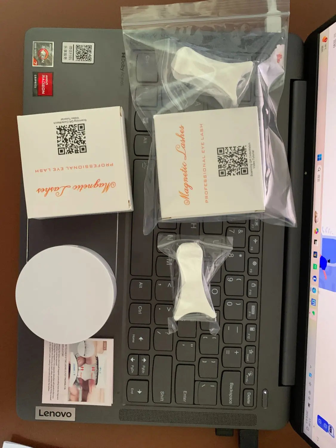 Little Devil Mink-Shaped White Clip Magnet for False Eyelashes Set