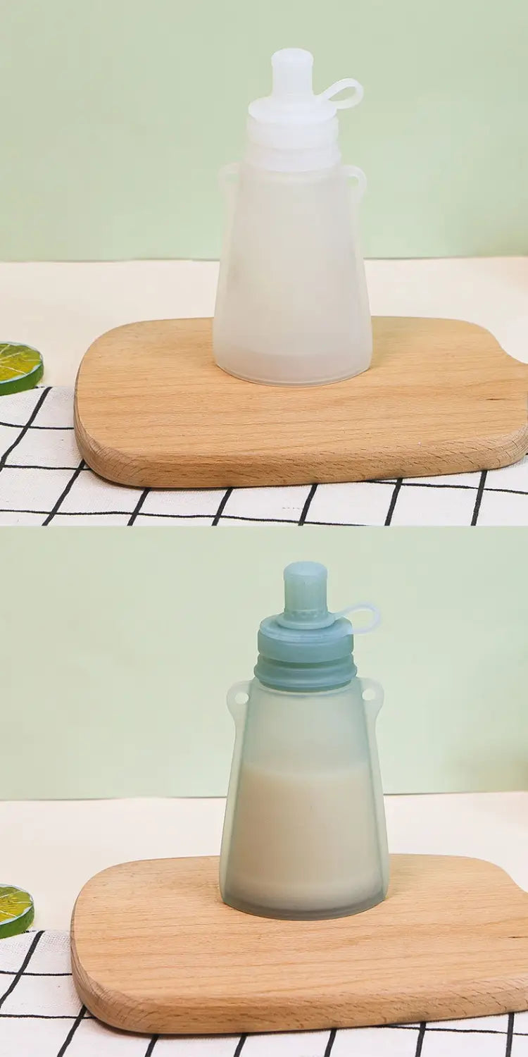 Modern Silicone Milk Preservation Bag in Orange Blue White for Long-Term