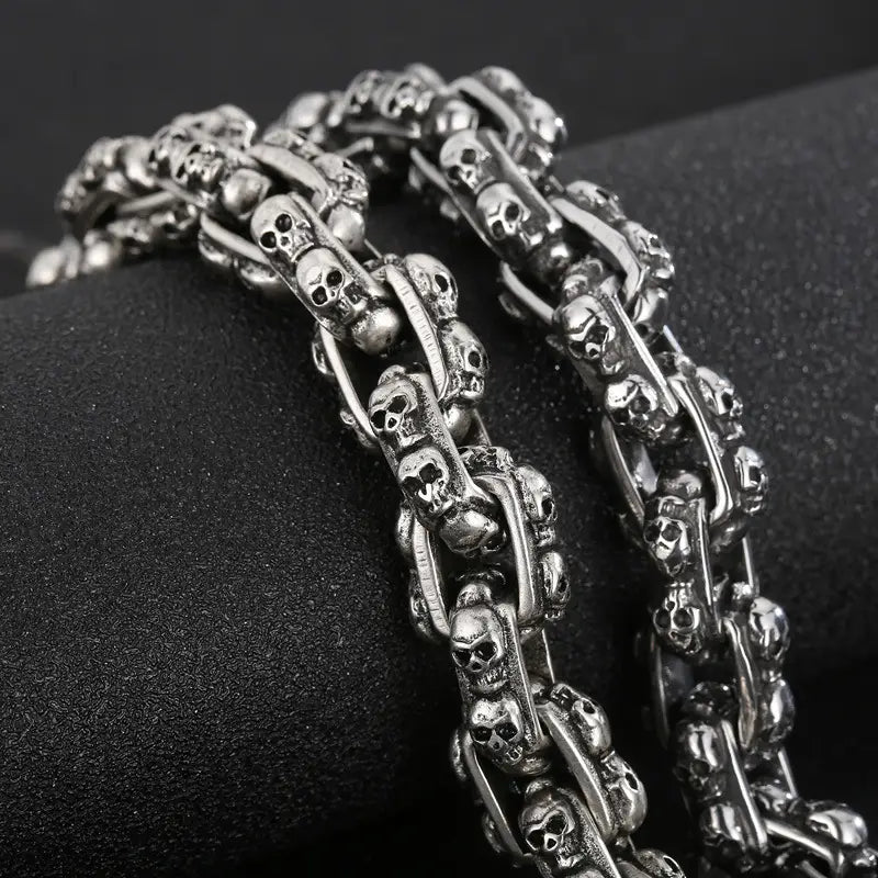 Old Punk Skull Titanium Steel Men’s Bracelet