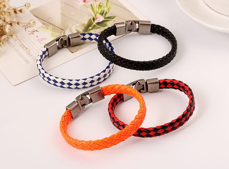 Simple Woven Leather Fashion Bracelet