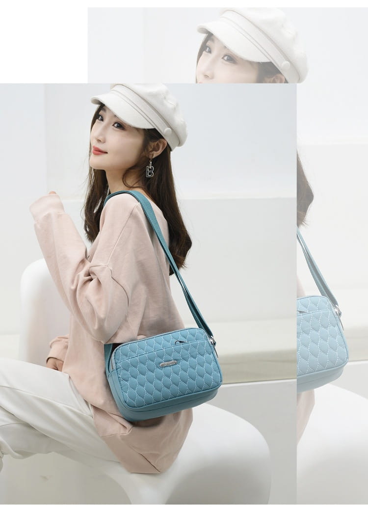 Large Capacity Shoulder Bag in Rhombus Creative Fashion Solid Design