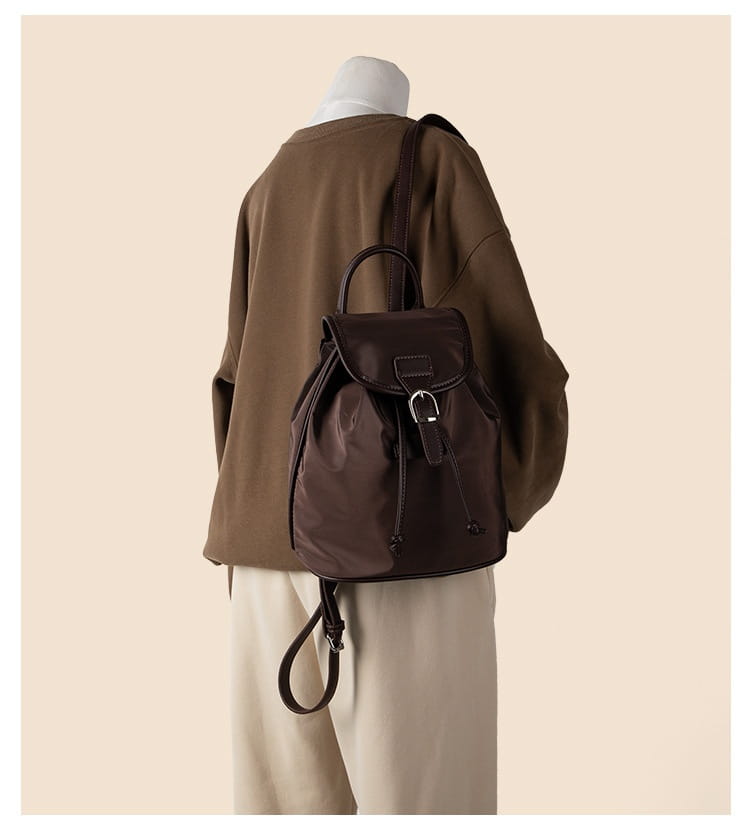 Casual Waterproof Nylon Drawstring Bundle Backpack for Urban