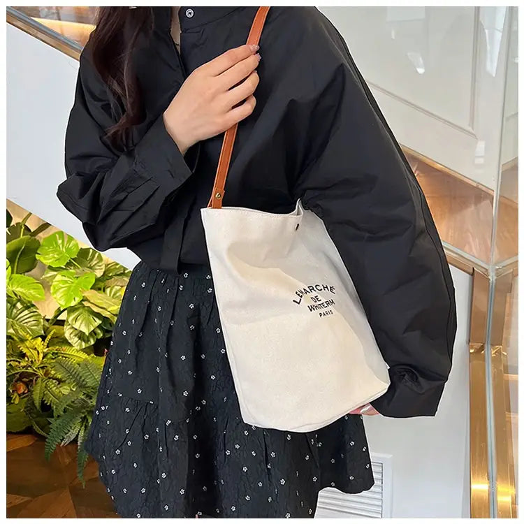 Canvas Minimalism Shoulder Messenger Bag with Urban Design