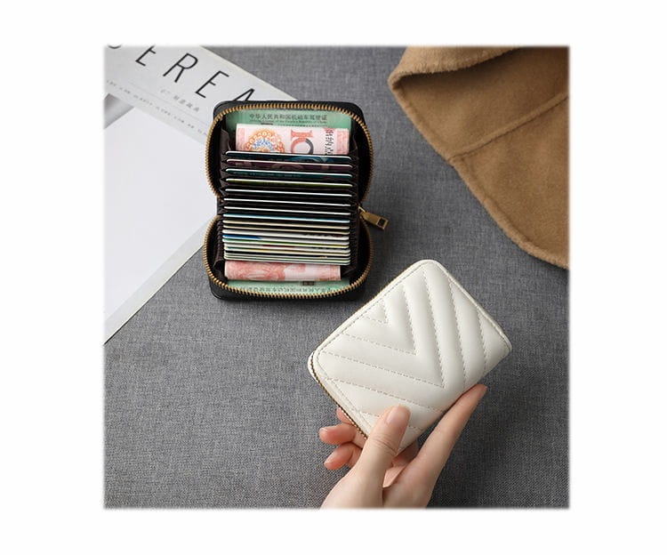 Lining PU Card Holder with Multiple Positions for Daily