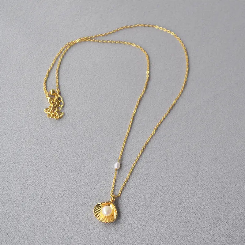 Brass Gold-plated Minimalist Gold Shell Freshwater Pearl Necklace