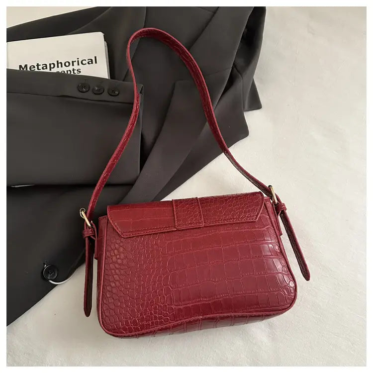 Varine en cuir PU dur avec bandoulière unique en plusieurs couleurs