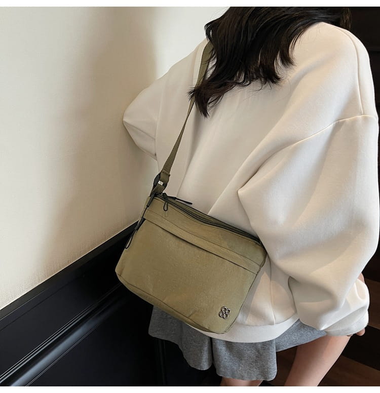 Sac à corps croisé en toile de voyage avec poche de téléphone pour les femmes en plusieurs couleurs