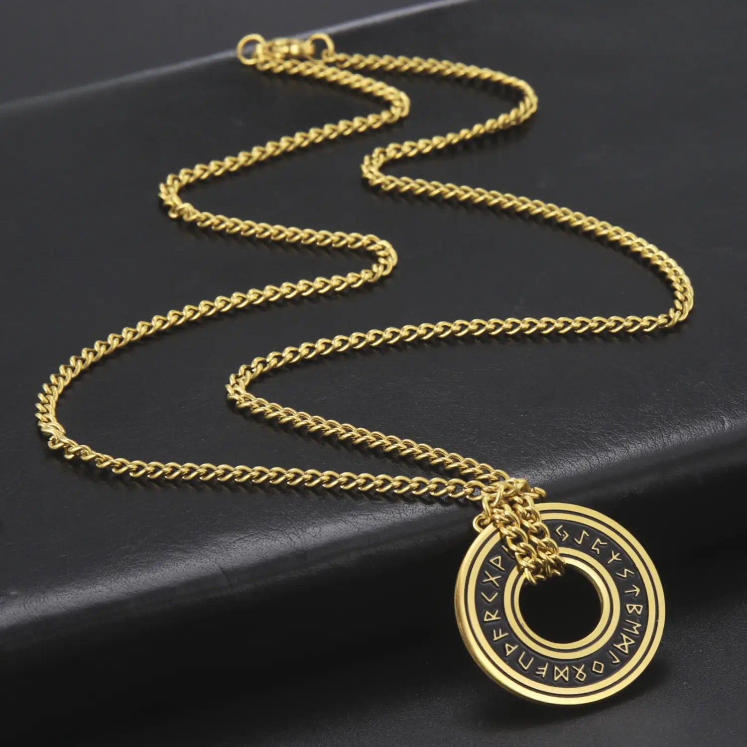 European And American Retro Style Luen Letter Circle Pendant Men’s Necklace