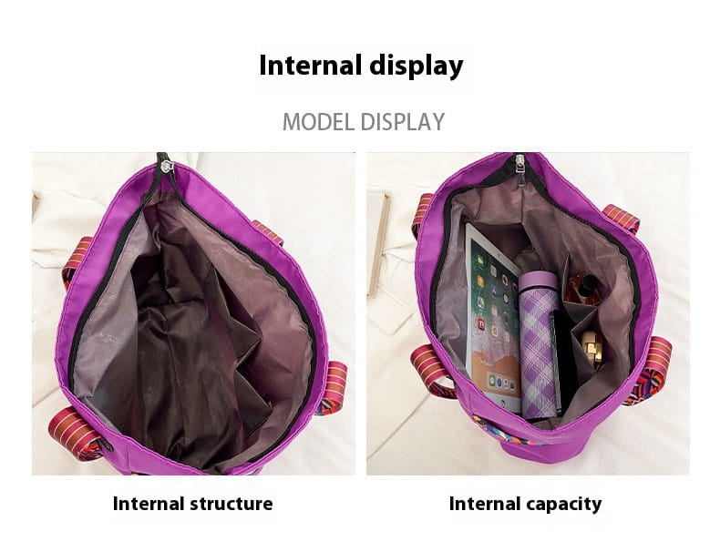 Lila Oxford tyg resväska med svarta ränder och dubbla axelanslutningar