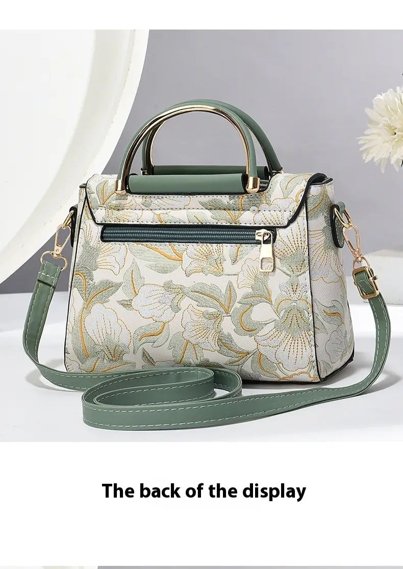 Chinese Style Printed Shoulder Messenger Bag Trendy and Practical