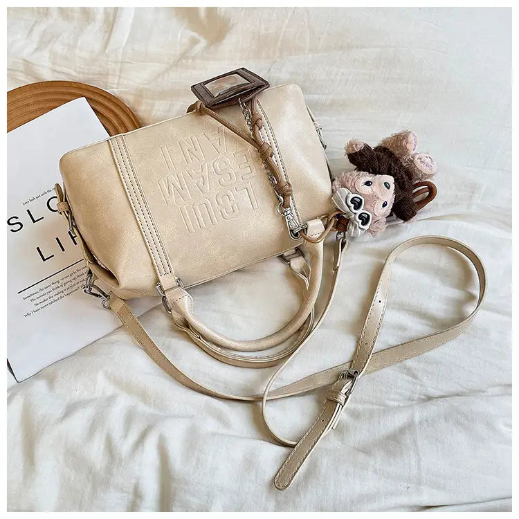 Borsa a tracolla a tracolla in pelle morbida con cerniera per donna