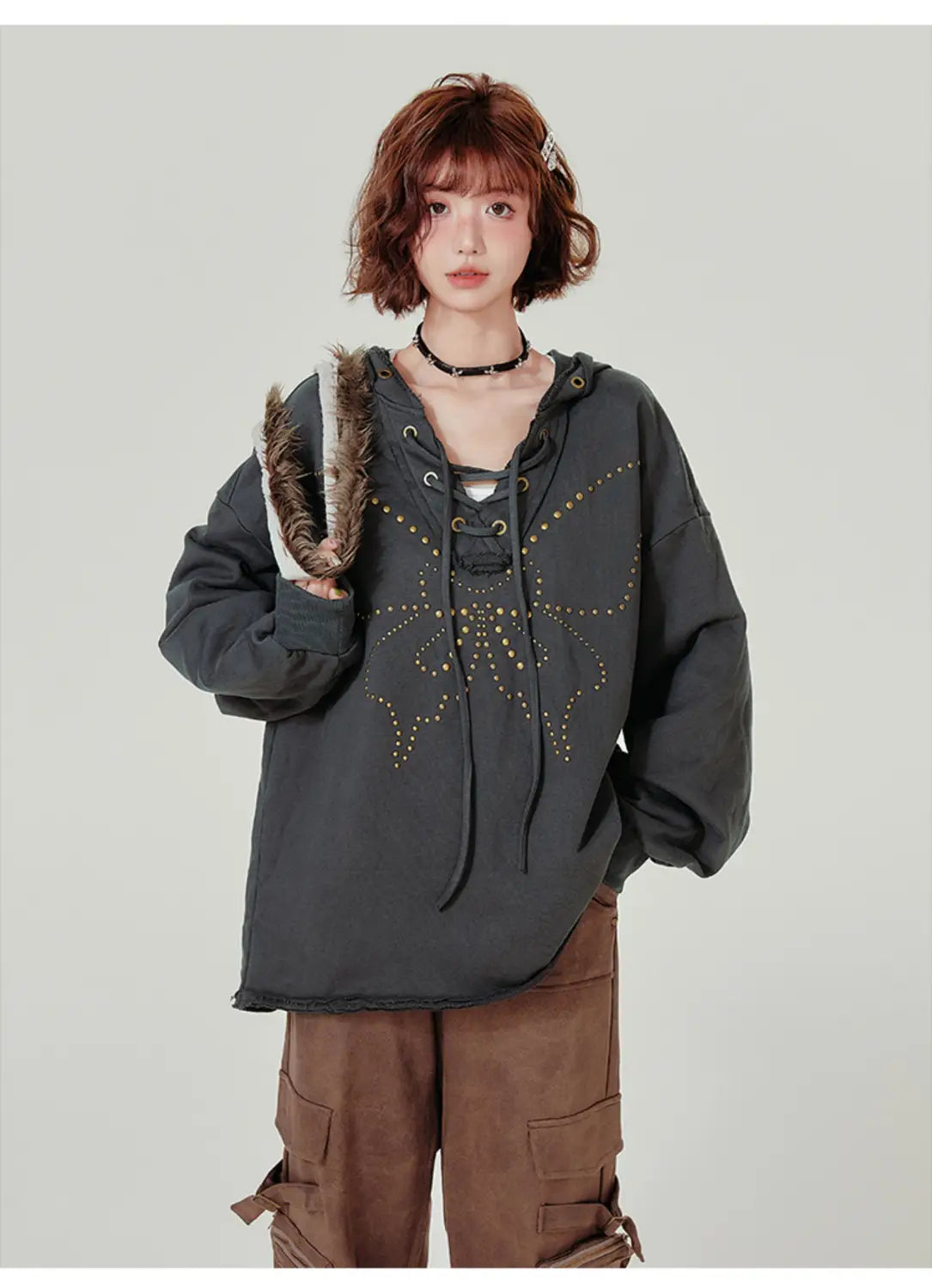 Felpa per maniche lunghe con cappuccio di cotone grigio scuro per donne e uomini