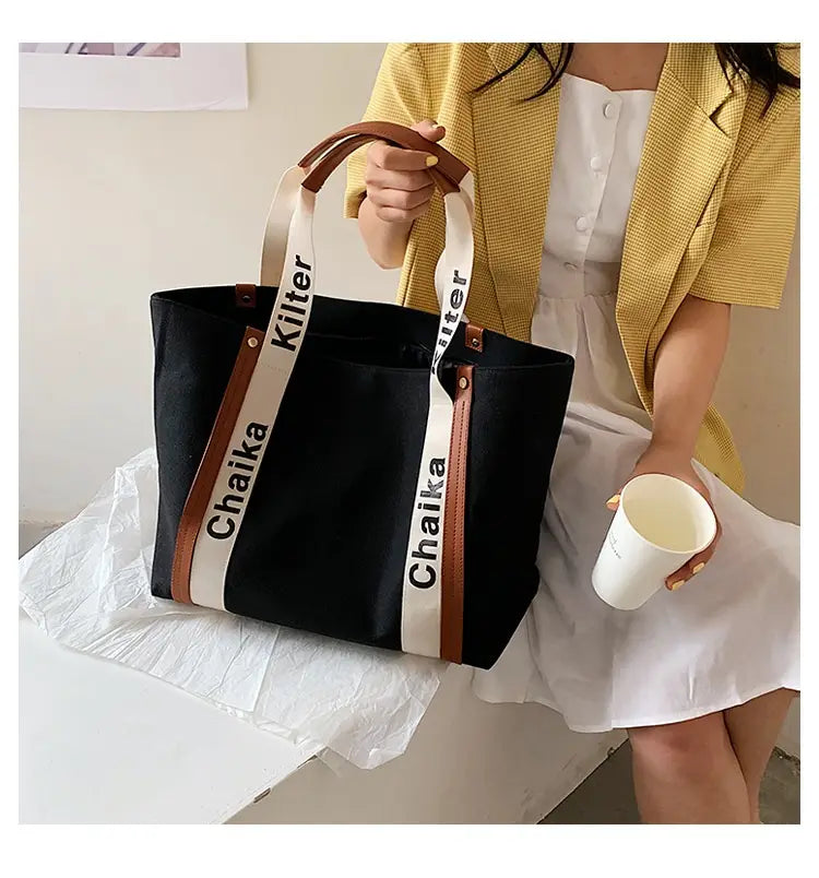 Casual Fashion Canvas Clamshell Bag with European Retro Design for United States