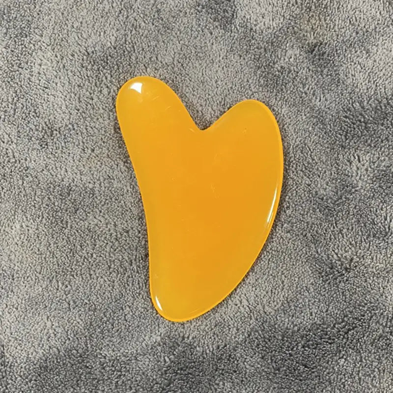 Resin Beeswax Heart-shaped Gu Sha Facial Scraping Sheet For Beauty Salon