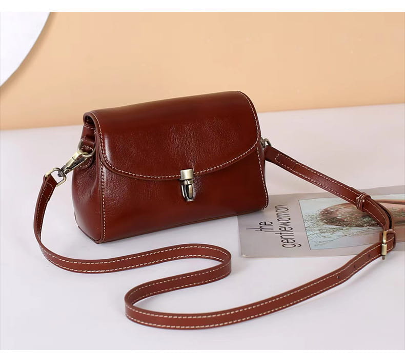 Exquisite Cowhide Small Square Bag with Internal Zipper in Stylish Simple Design
