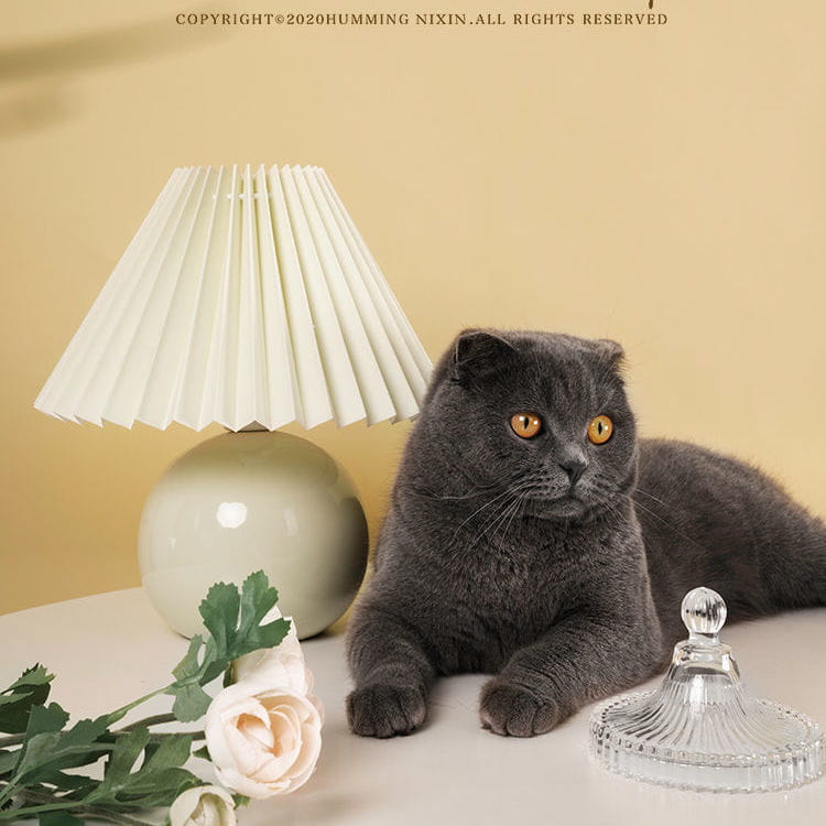 Ceramic Pleated Table Lamp Nordic Bedside Creative Night Light