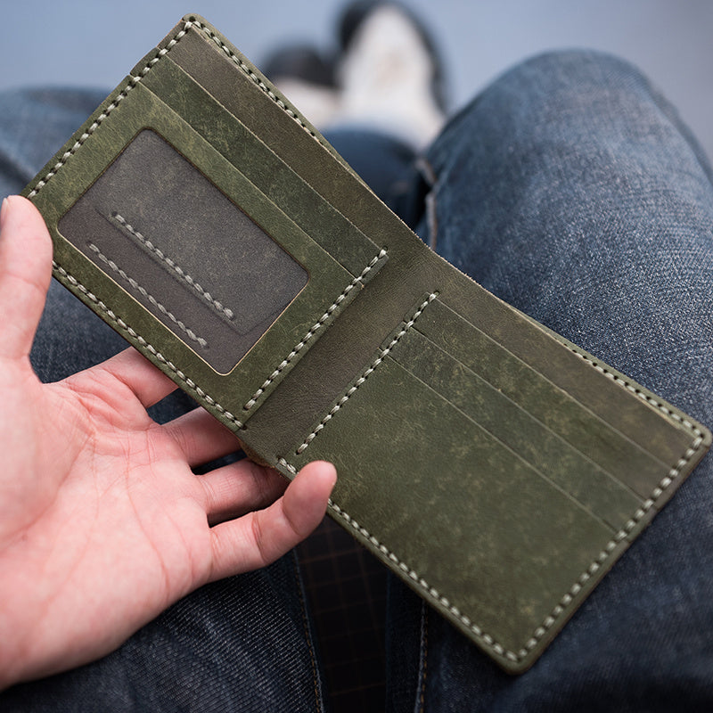 Vintage DIY Waxed Leather Horizontal Wallet - Snack on Style with the Vintage DIY Leather Wallet