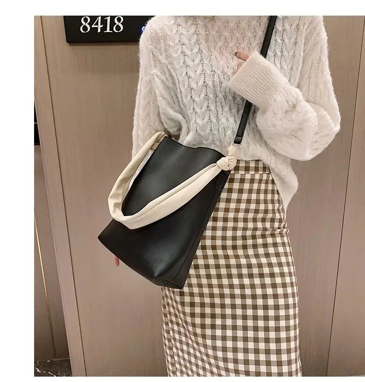 Large Capacity Tote Bag Korean Style with Multiple Pockets for Daily