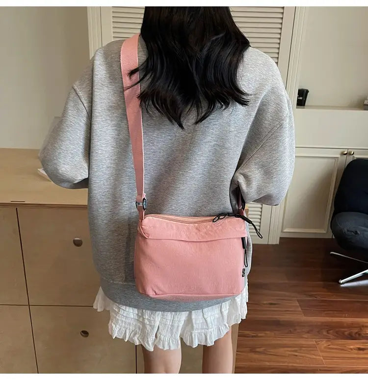 Sac à corps croisé en toile de voyage avec poche de téléphone pour les femmes en plusieurs couleurs