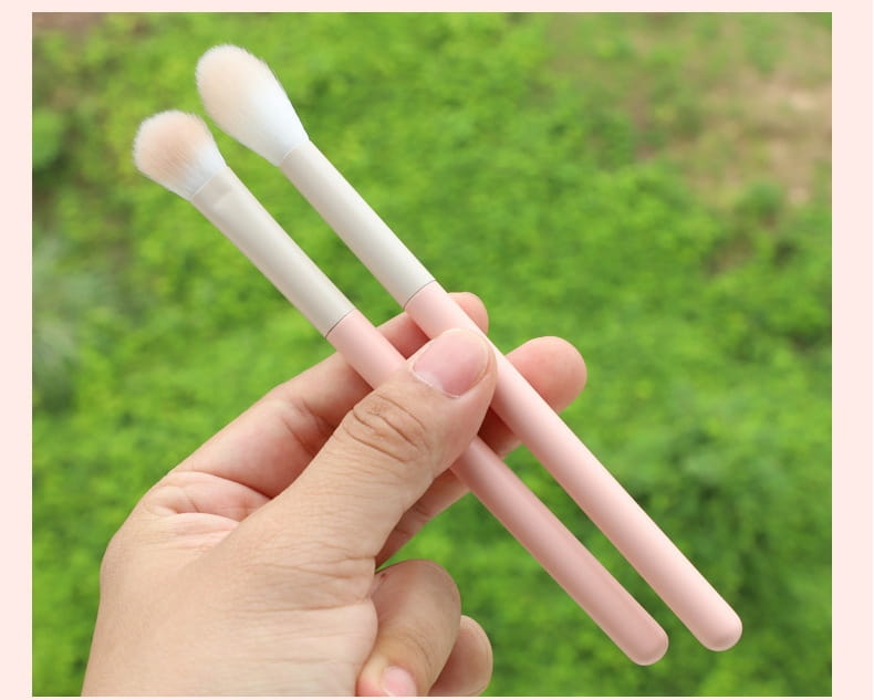 Panta tip de ochi de machiaj pentru umbră de ochi Flacără cu mâner din lemn cu mâner din lemn