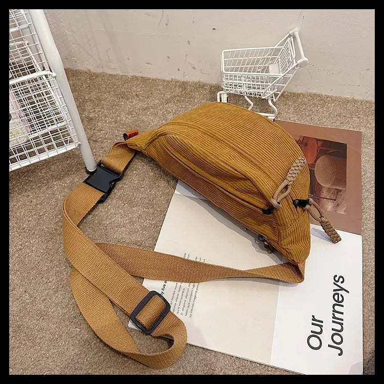 Casual Crossbody Shoulder Bag with Preppy Style and Polyester Lining