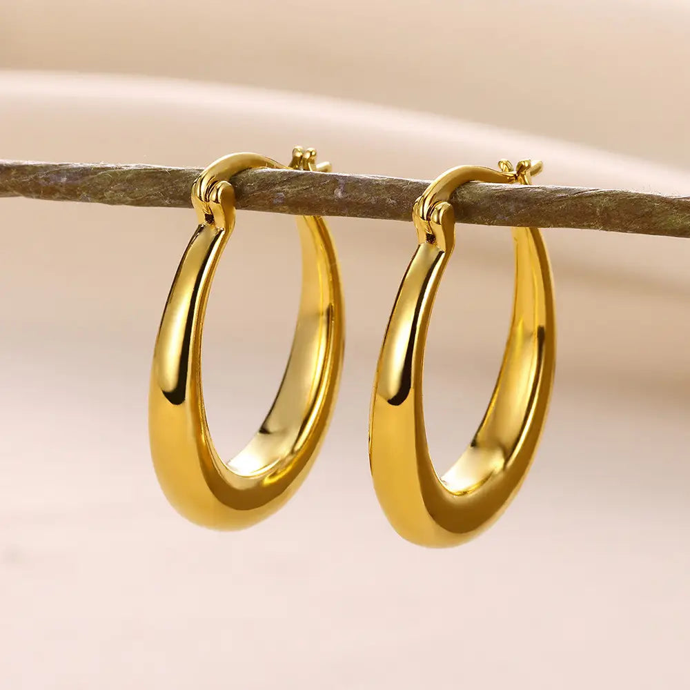 European And American Simple High Luxury 18K Gold Linear Ear Ring