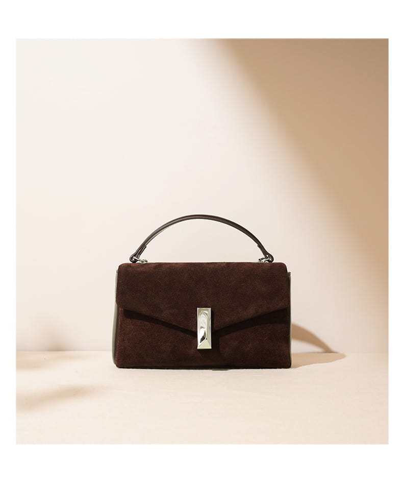 Leather Large Capacity Cowhide Bag with Sandwich Pocket and Adjustable Shoulder Strap