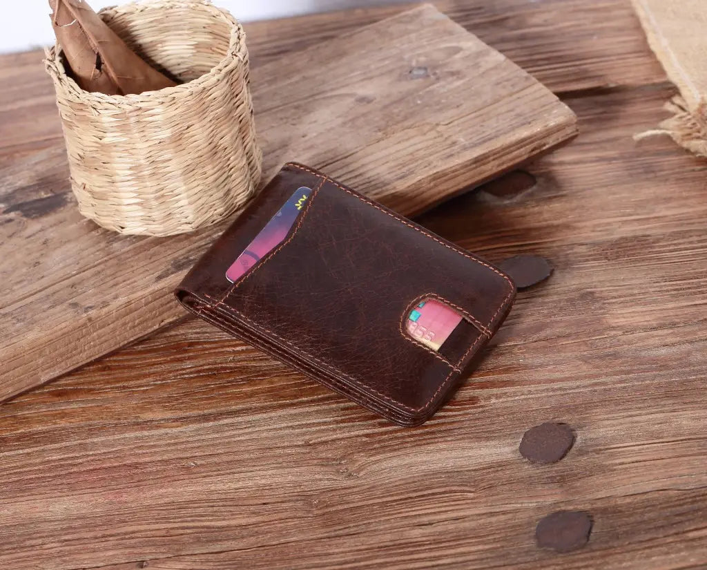 Leather Men’s and Women’s Wallet in Black or Brown for the United States